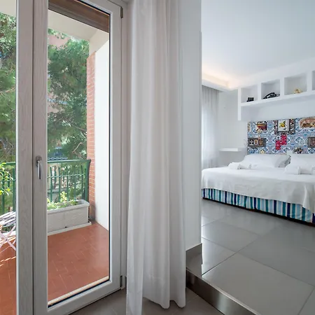 Bed and Breakfast Casa Evelina 4*